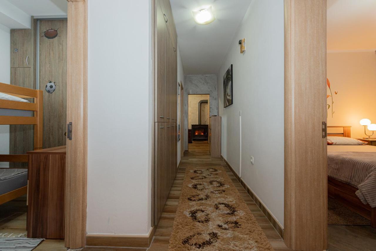 Sea Front 171 Apartment Kotor Luaran gambar