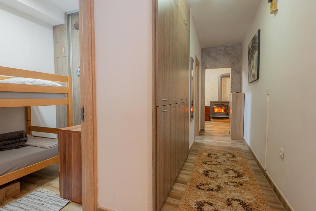 Sea Front 171 Apartment Kotor Luaran gambar