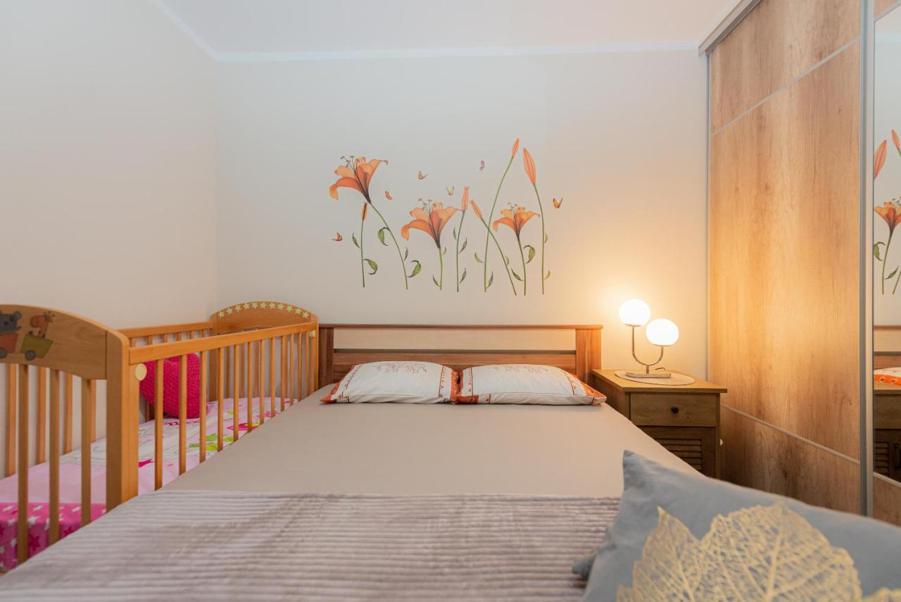 Sea Front 171 Apartment Kotor Luaran gambar