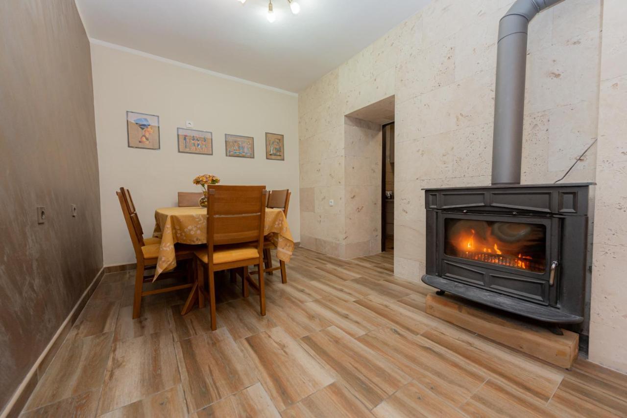 Sea Front 171 Apartment Kotor Luaran gambar